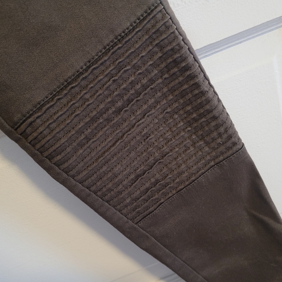 ZARA Basic Mid-Rise Denim Stretch Pants - Picture 8 of 9